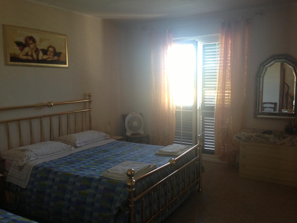 Villa Naclerio Sarzana Værelse billede