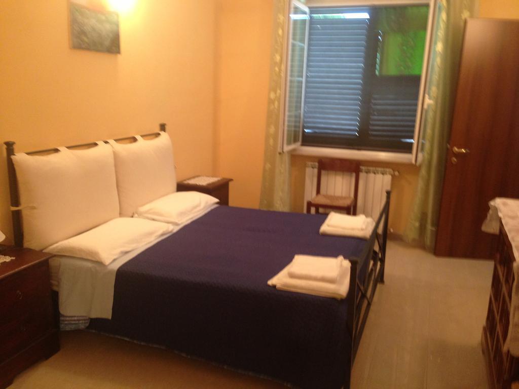 Villa Naclerio Sarzana Værelse billede