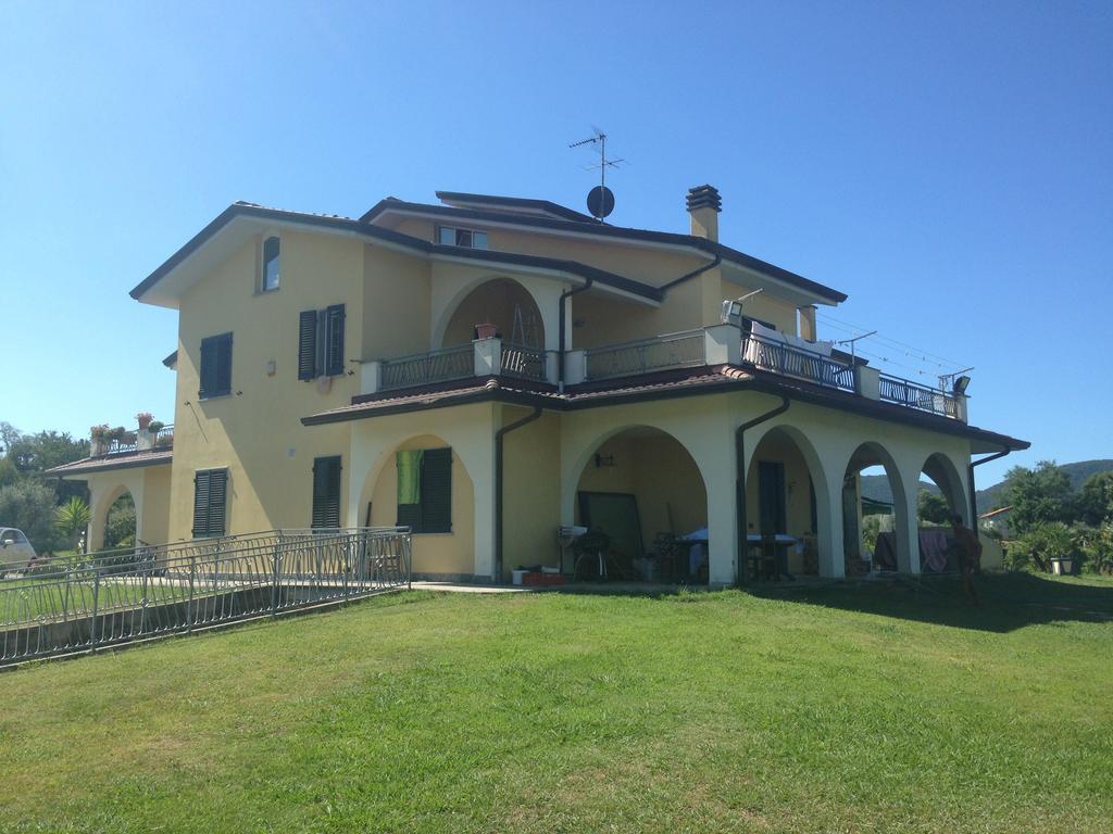 Villa Naclerio Sarzana Eksteriør billede